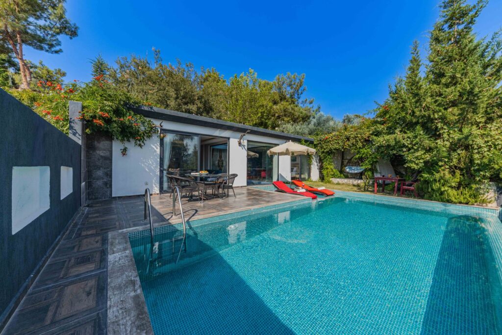 5 bedroom villa with pool in Mbezi Beach photo 1